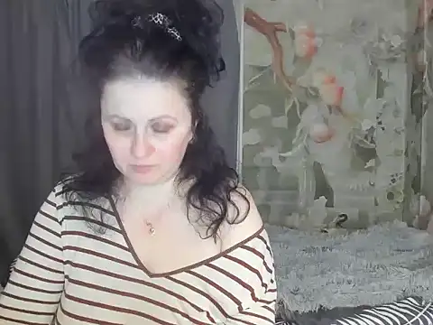 Lillian2 online show from October 27, 7:19 pm