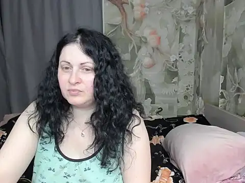 Lillian2 online show from March 15, 7:49 pm