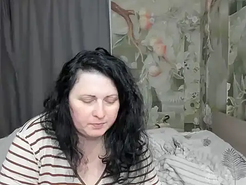 Lillian2 online show from March 27, 8:26 am