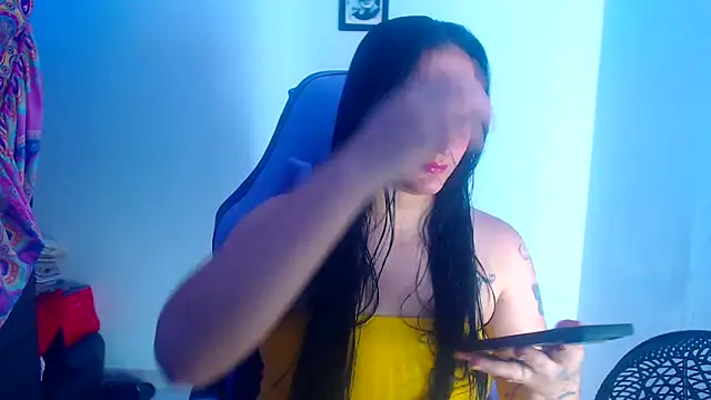 liz dirty online show from October 18, 11:06 pm