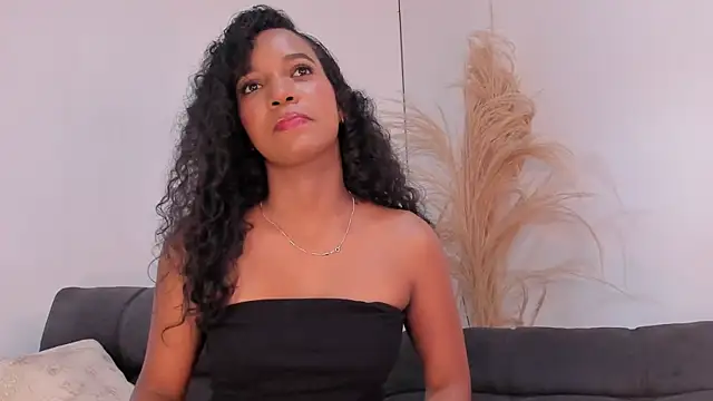 Tina Rouse2 online show from August 1, 4:20 pm