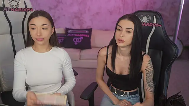 Jasmine Flow online show from April 17, 7:32 am