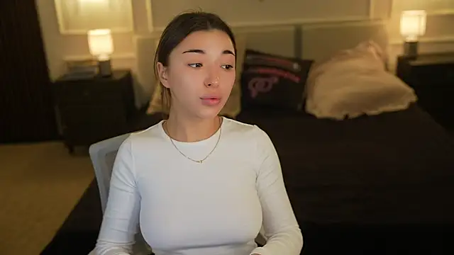 Jasmine Flow online show from October 27, 8:21 am