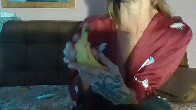 Strip-Nomy online show from April 17, 3:52 am