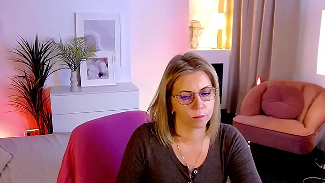 Annie Light online show from September 30, 5:57 am