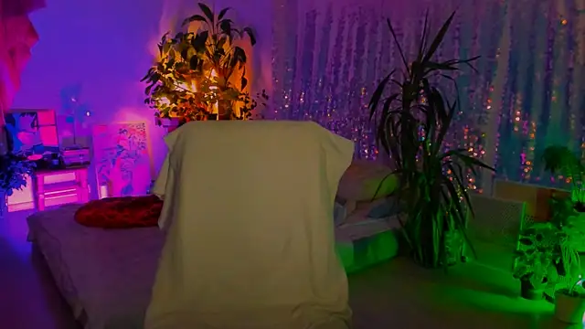 poli   online show from September 21, 7:34 pm