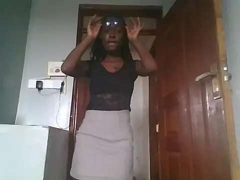 Prettybecs online show from September 11, 10:15 am