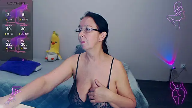 Celine Faer1 online show from April 3, 2:37 pm