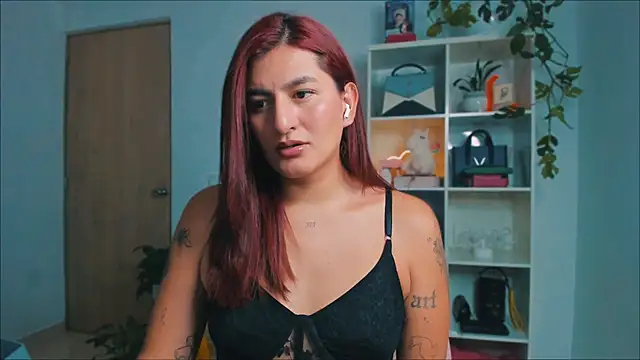 ari artis online show from November 9, 4:08 am