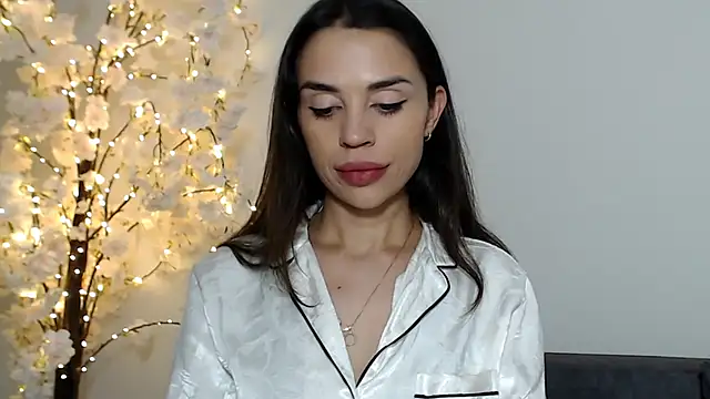 Mika Gold online show from October 16, 5:15 pm