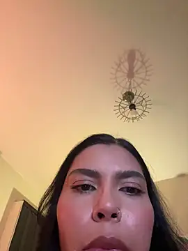 GigiiStone online show from April 22, 11:46 pm