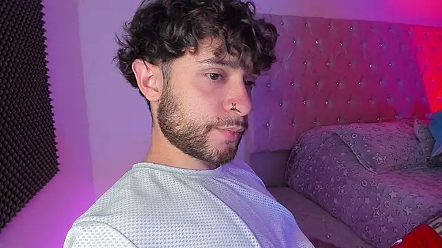 AbbyAndChris2 online show from April 3, 7:39 am