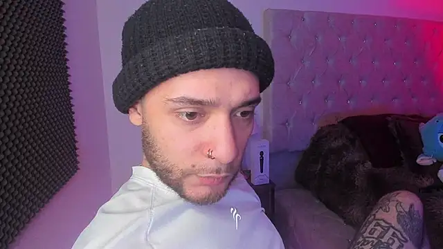 AbbyAndChris2 online show from January 31, 10:19 pm