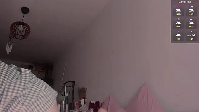  eva  pleasure  online show from April 19, 8:14 am