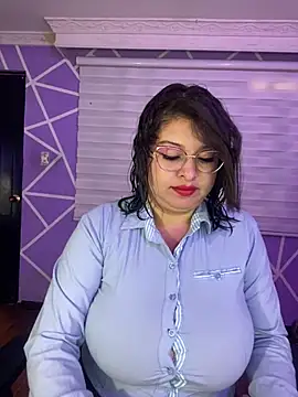 MiiaaJoness online show from June 18, 3:39 pm