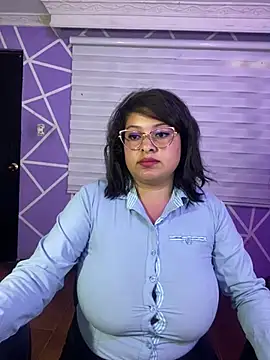 MiiaaJoness online show from July 30, 9:15 pm
