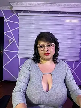 MiiaaJoness online show from July 17, 4:43 pm