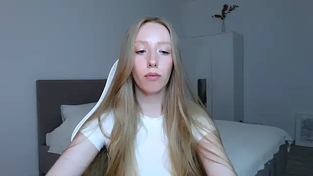 Luna insniity online show from September 24, 8:30 pm