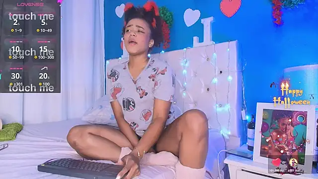 Eylend Lisboa online show from October 13, 1:25 pm