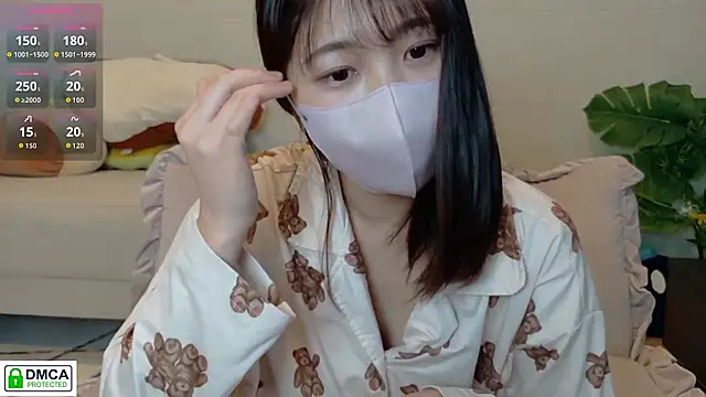 SUZU  online show from March 7, 9:44 pm