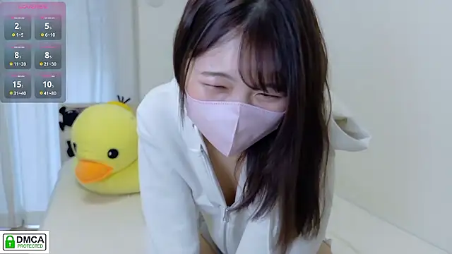 SUZU  online show from April 10, 9:43 pm