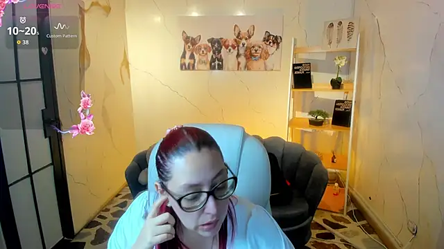 NiickyJones online show from October 13, 10:45 pm