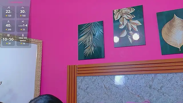 littlee emilyy  online show from June 2, 12:50 pm