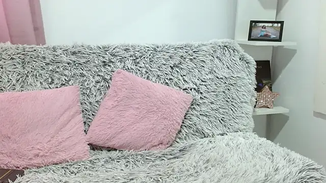 aliicee m online show from September 12, 8:16 pm