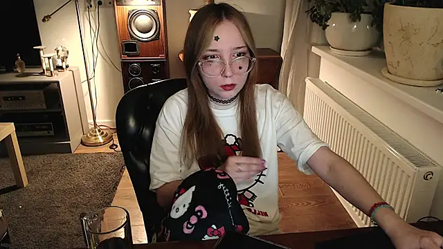 AmeliaKamishiro online show from January 5, 7:39 pm
