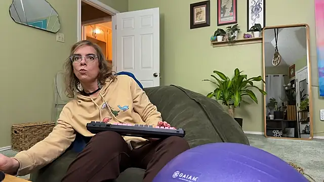 Linzy 19 online show from February 24, 4:11 am