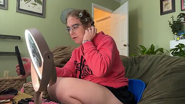 Linzy 19 online show from February 20, 2:51 pm