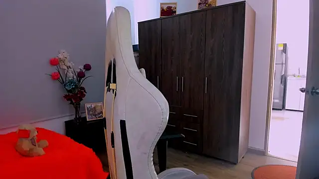 ScarlettMalbec online show from March 11, 8:55 pm