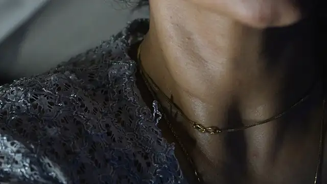 -AyeshaSinghania- online show from October 1, 5:29 pm