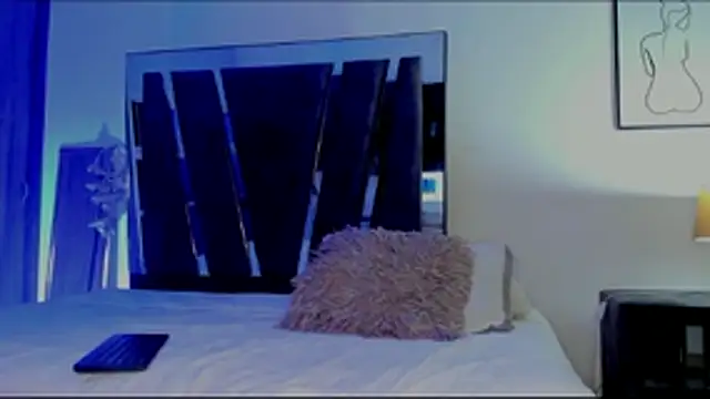 HollyEvanz online show from November 9, 5:14 am