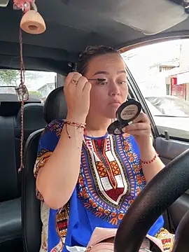 Danielavegax online show from April 25, 2:36 pm