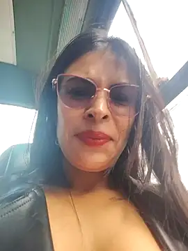 Astrid-- online show from December 3, 3:25 pm