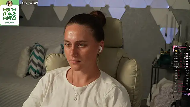 HarleyDeess online show from September 24, 2:32 am