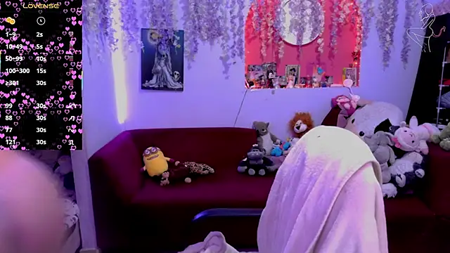 ValentinaMiller  online show from June 24, 7:57 pm
