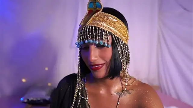 JulietaWinona online show from October 31, 11:09 pm