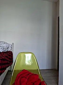 Kamdollie online show from April 17, 5:53 am