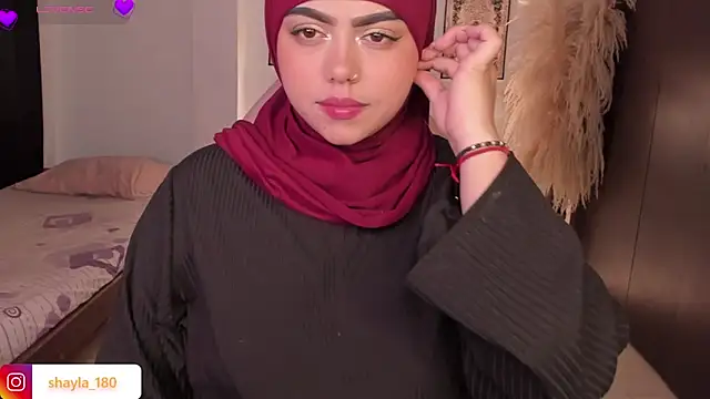 shayla 18 online show from March 27, 7:36 pm