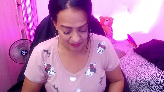 menfismuller2 online show from April 15, 1:50 am