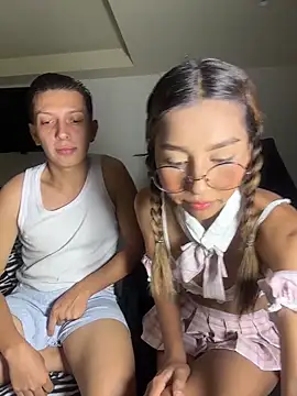 coraline Ro online show from June 20, 2:59 am