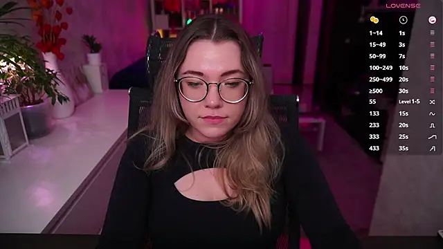 RemyCute online show from February 19, 9:02 pm