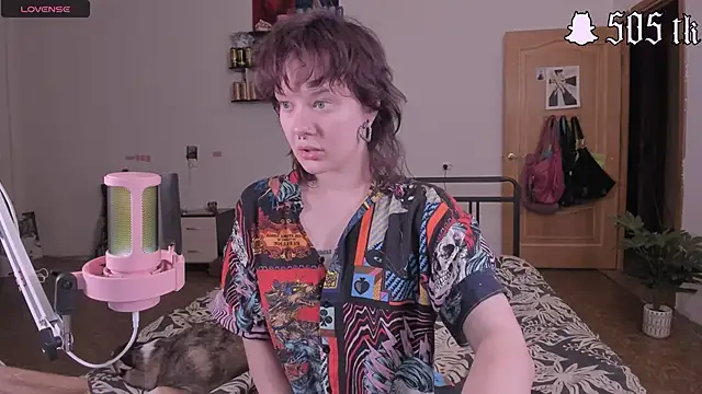 evathority online show from September 12, 8:38 pm