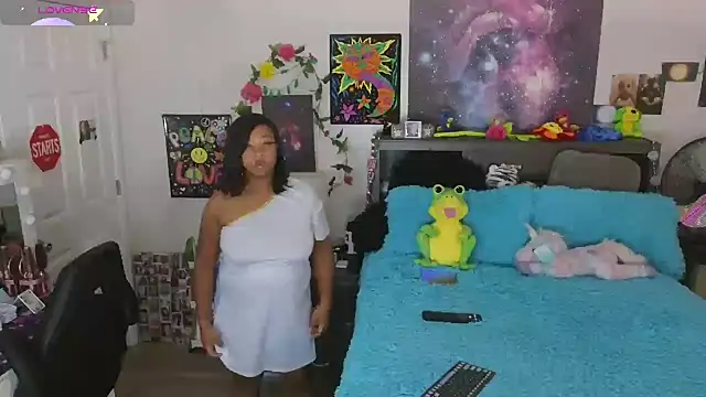 temptressbeauty24 online show from September 26, 7:33 pm