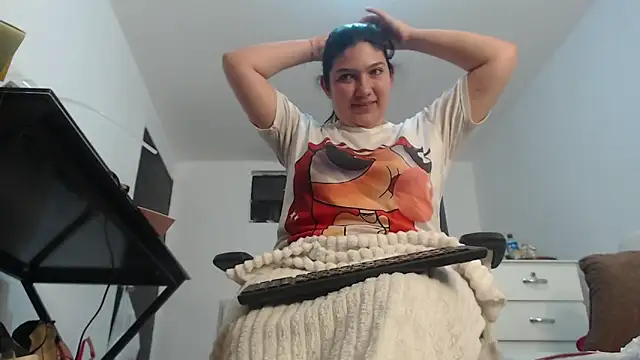 ammarahot7777 online show from April 5, 3:38 am