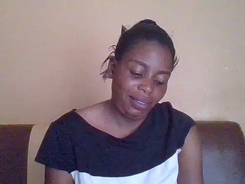 sweetbabra1 online show from October 2, 11:15 am