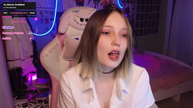 evierosen online show from October 17, 12:36 am