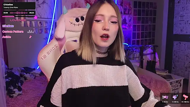 evierosen online show from December 4, 8:20 pm